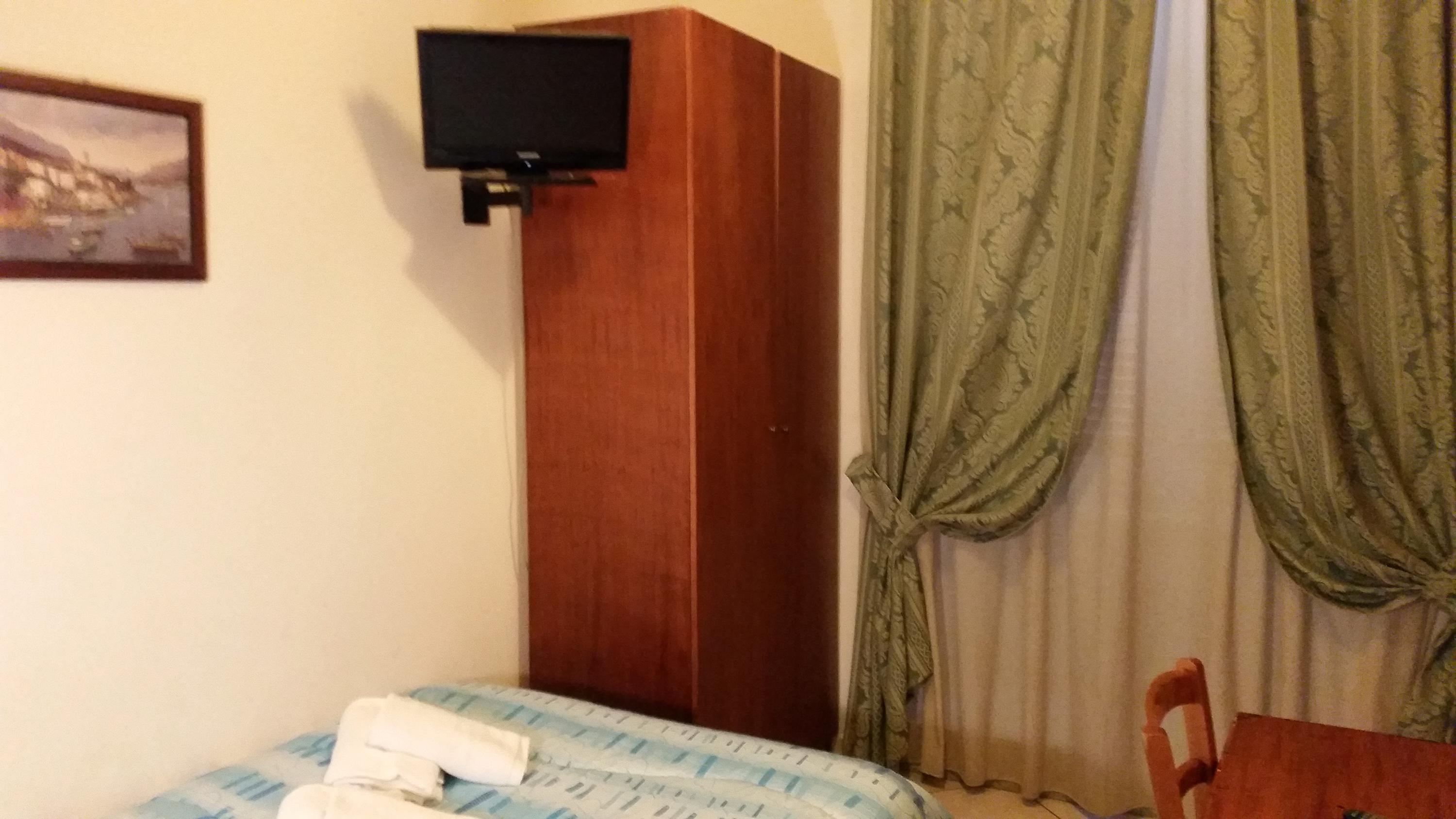 Eliseo 3* Naples