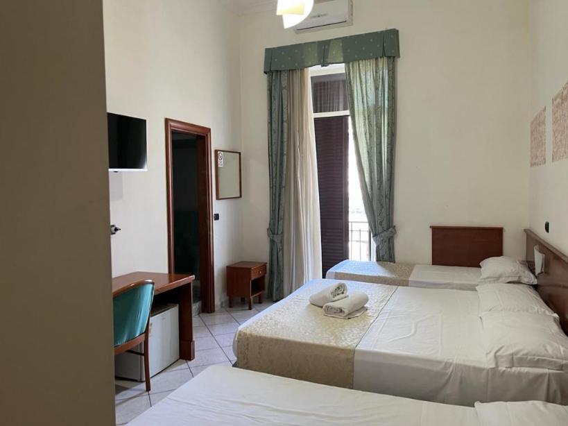 Eliseo Hotel 3*