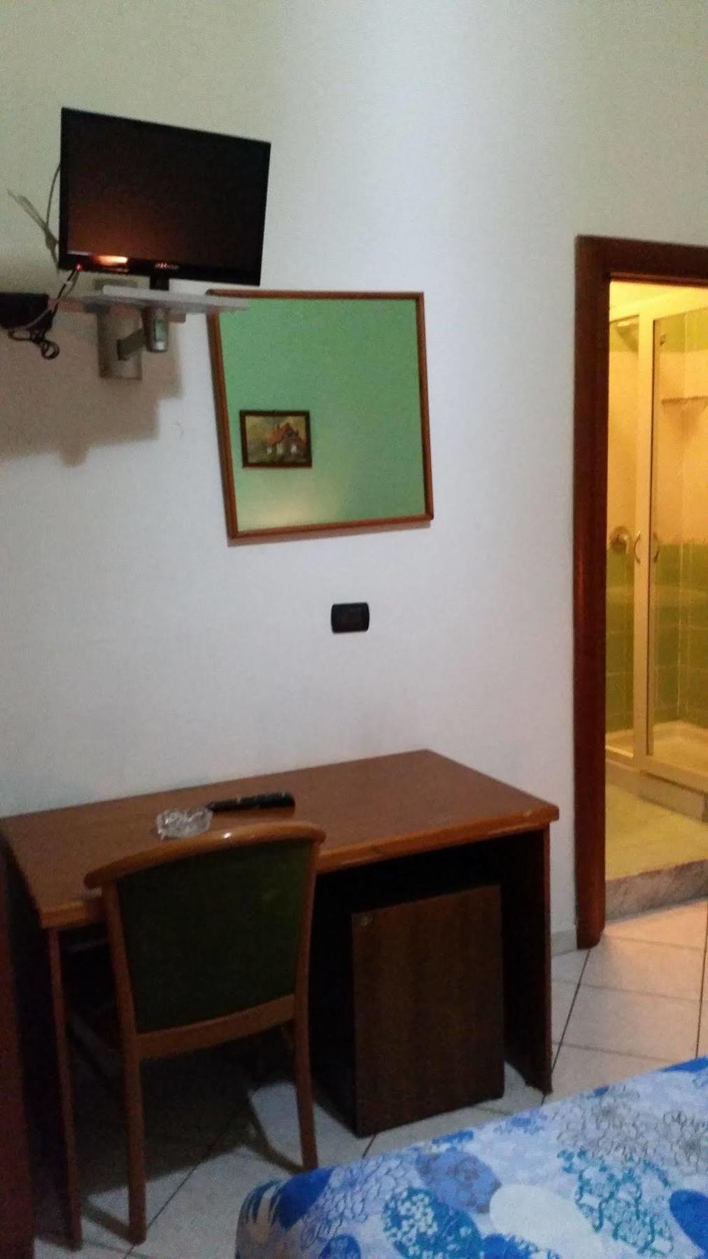 Eliseo Naples