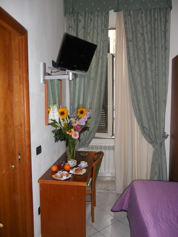 Eliseo Hotel 3*